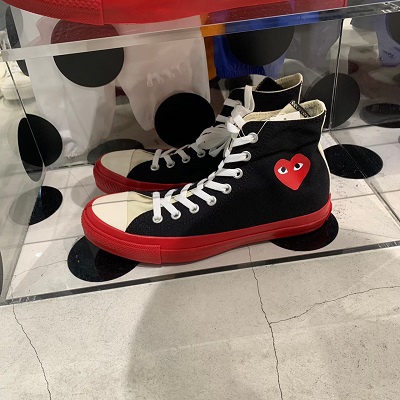 PLAY Comme des Garçons × Converse 紅底單顆愛心帆布鞋