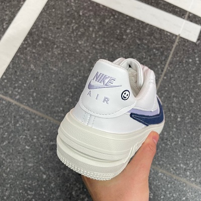 NIKE W AF1 PLT AF ORM LV8